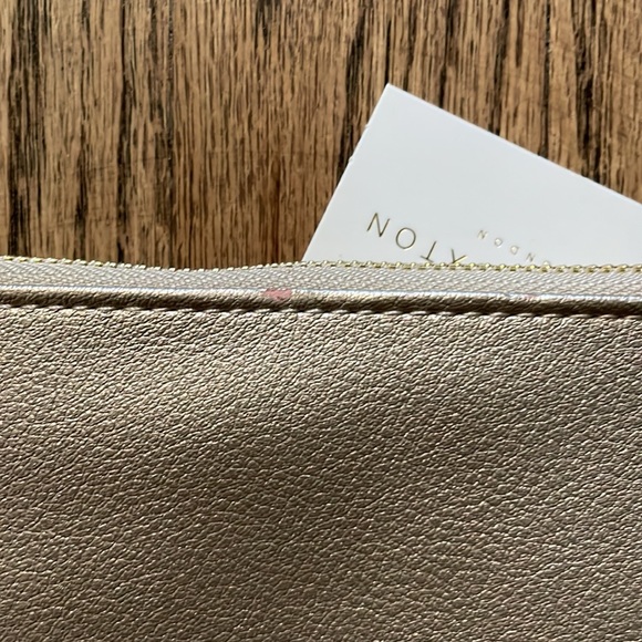 NWT Kate Loxton zip pouch - Picture 3 of 4